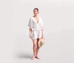 3_Humano_2512-Luxury_Pool_3-Signature_poses_1