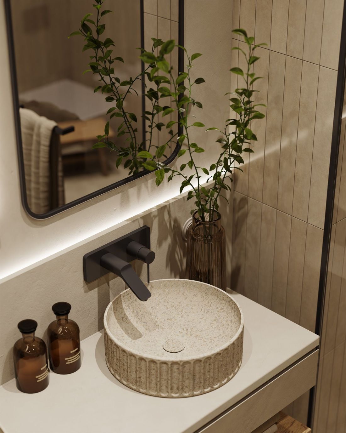 AM309_cover_CA_camera_bathroom_007_2048x2560