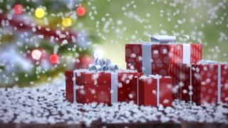 Create realistic falling snow