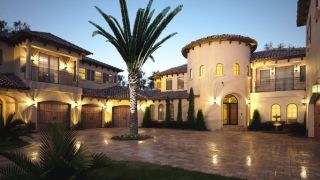 Making of Villa Verona in the evening