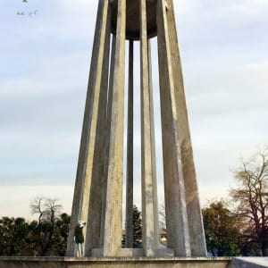 Bo Ali sina monument