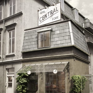 Central Hotel &amp; Cafe.