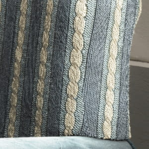 chair navie.